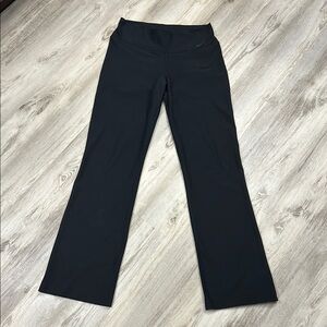 Nike Dri-Fit One Legend Power Performance Flared Leg Athletic Training Pants / S